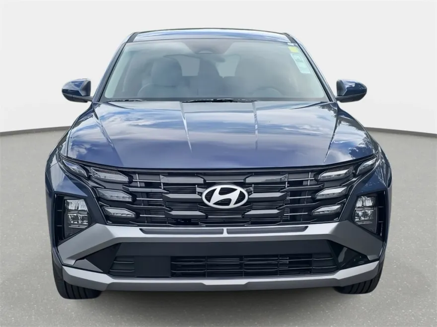 2026 Hyundai Tucson SE photo 1