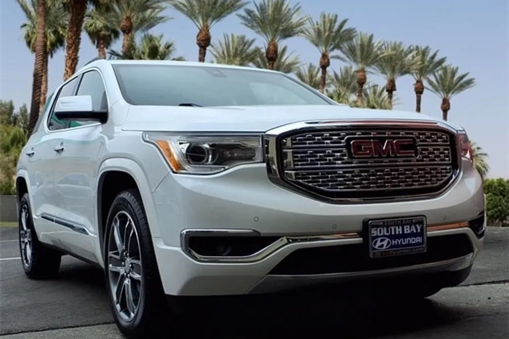 2019 Gmc Acadia Denali photo 1