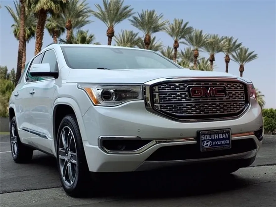 2019 Gmc Acadia Denali photo 1