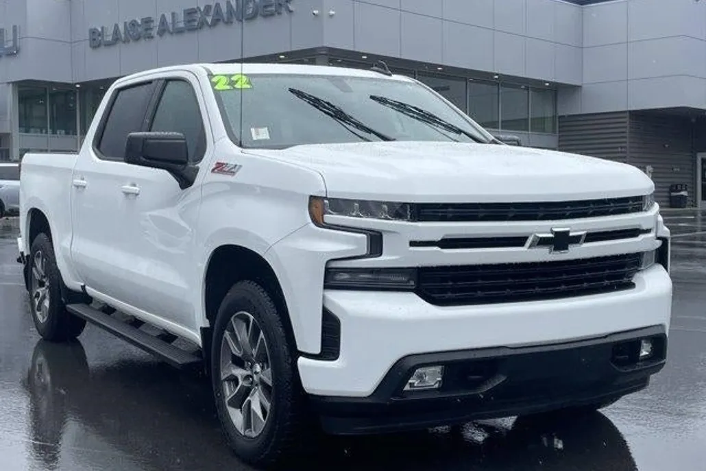 2022 Chevrolet Silverado 1500 RST photo 1