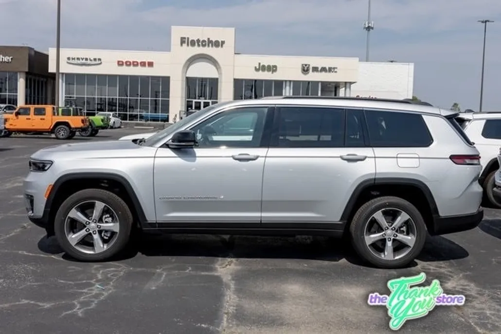 2025 Jeep Grand Cherokee Limited photo 1