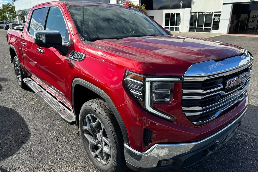 2026 Gmc Sierra 1500 SLT photo 1