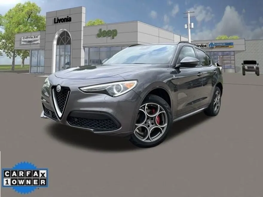 2022 Alfa Romeo Stelvio Ti photo 1