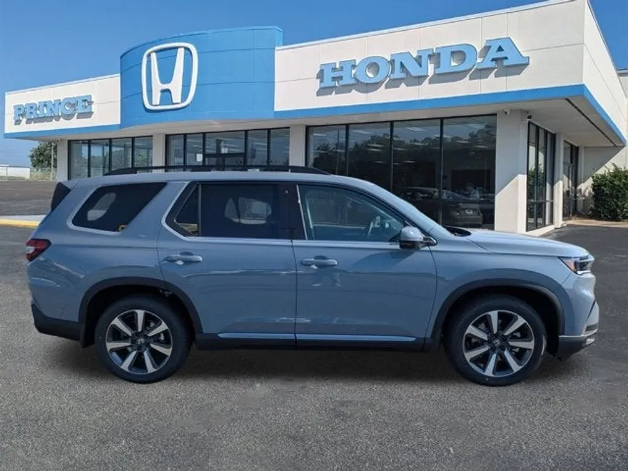2025 Honda Pilot Elite photo 1