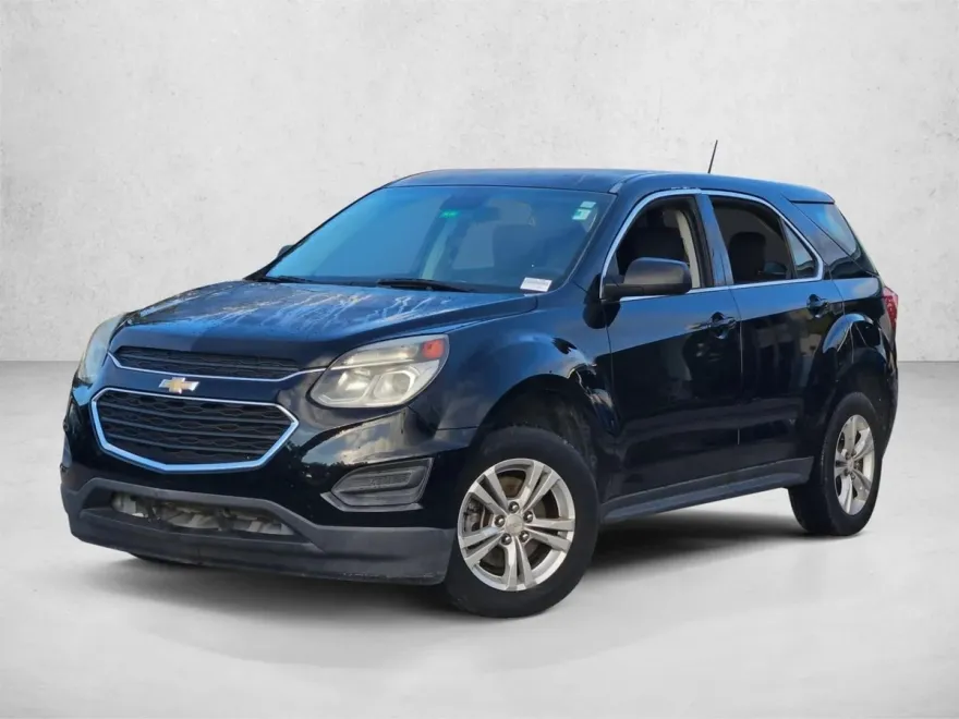 2017 Chevrolet Equinox LS photo 1