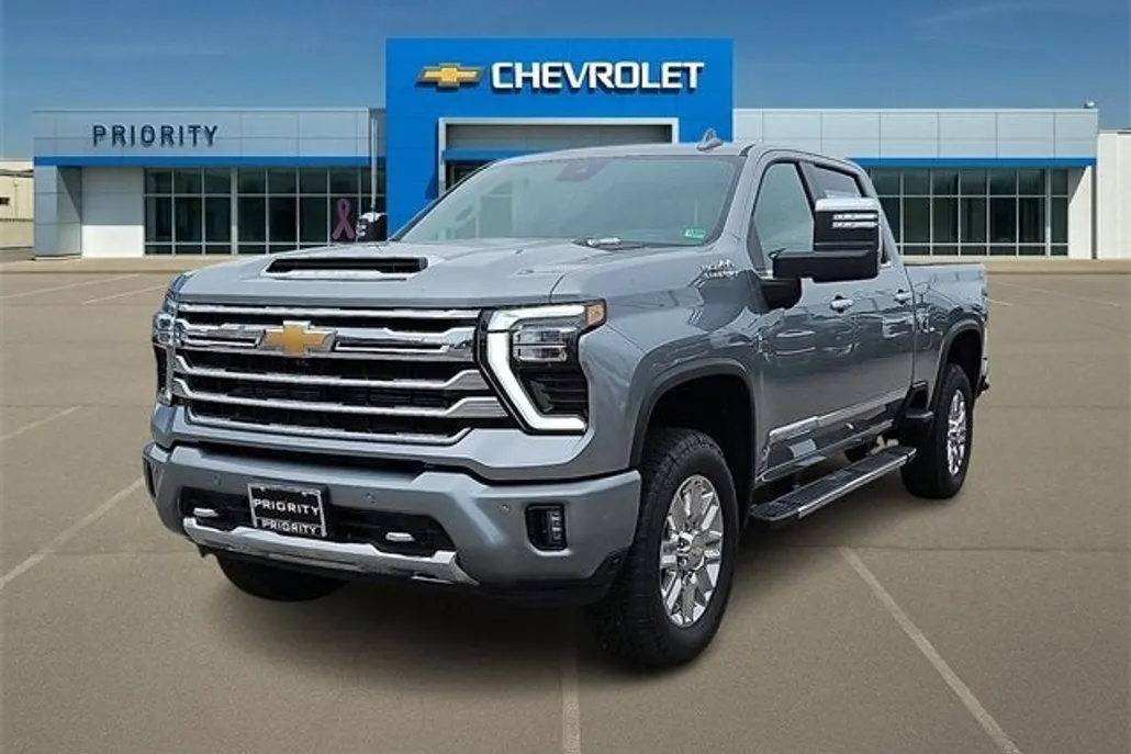 2025 Chevrolet Silverado 2500HD High Country photo 1