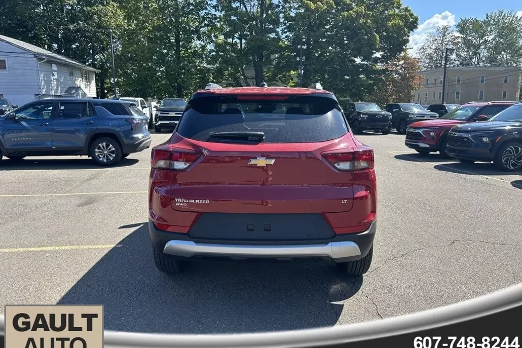 2026 Chevrolet Trailblazer LT photo 1