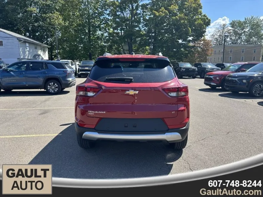 2026 Chevrolet Trailblazer LT photo 1