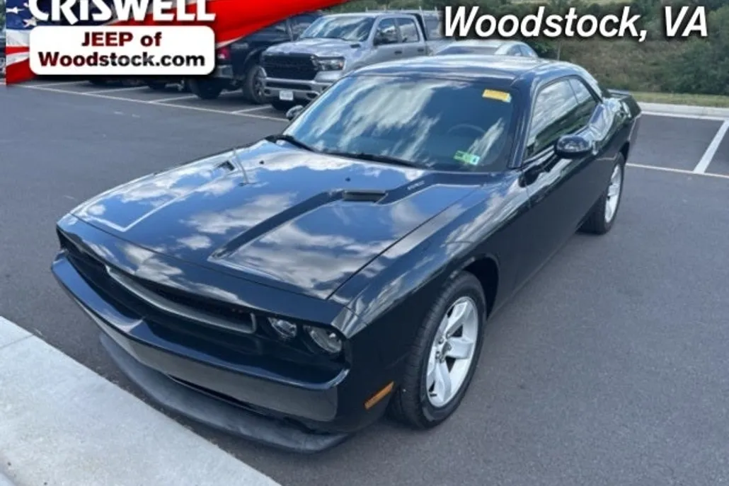 2013 Dodge Challenger R/T photo 1