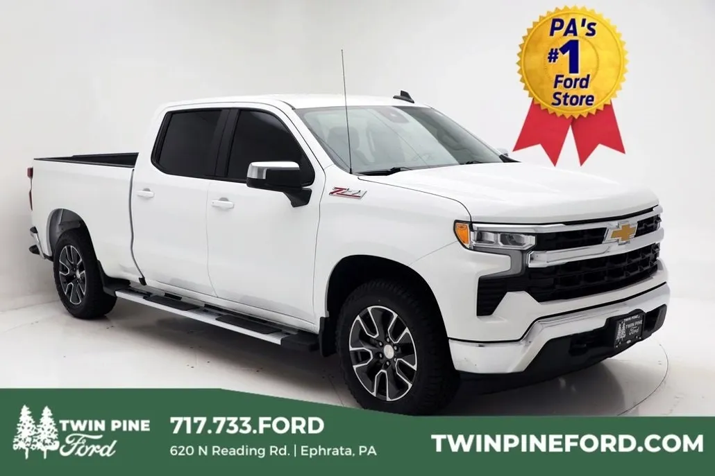 2022 Chevrolet Silverado 1500 LT photo 1
