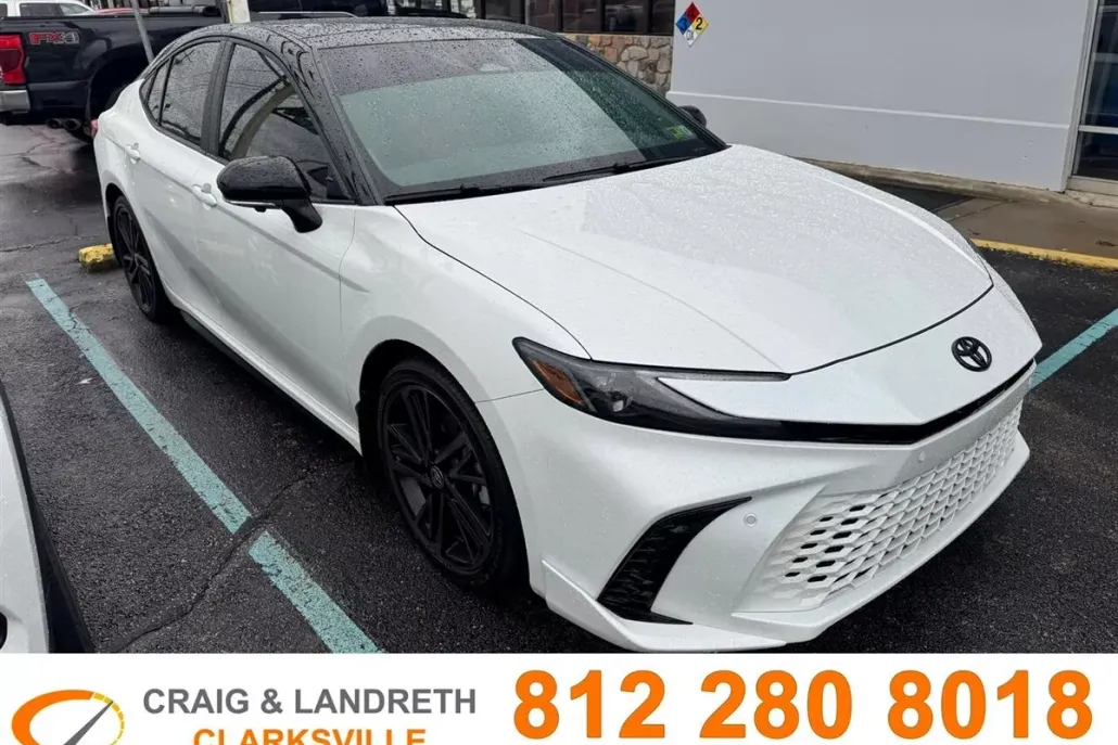2025 Toyota Camry XSE photo 1