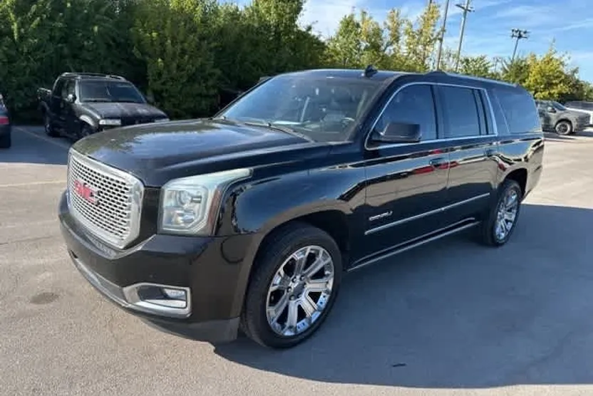 2016 Gmc Yukon XL Denali photo 1
