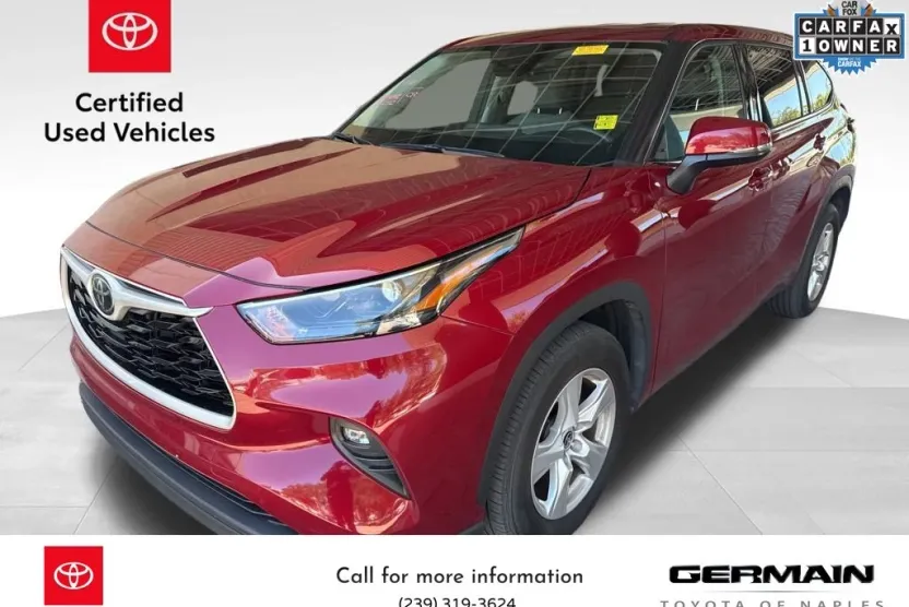 2022 Toyota Highlander LE photo 1
