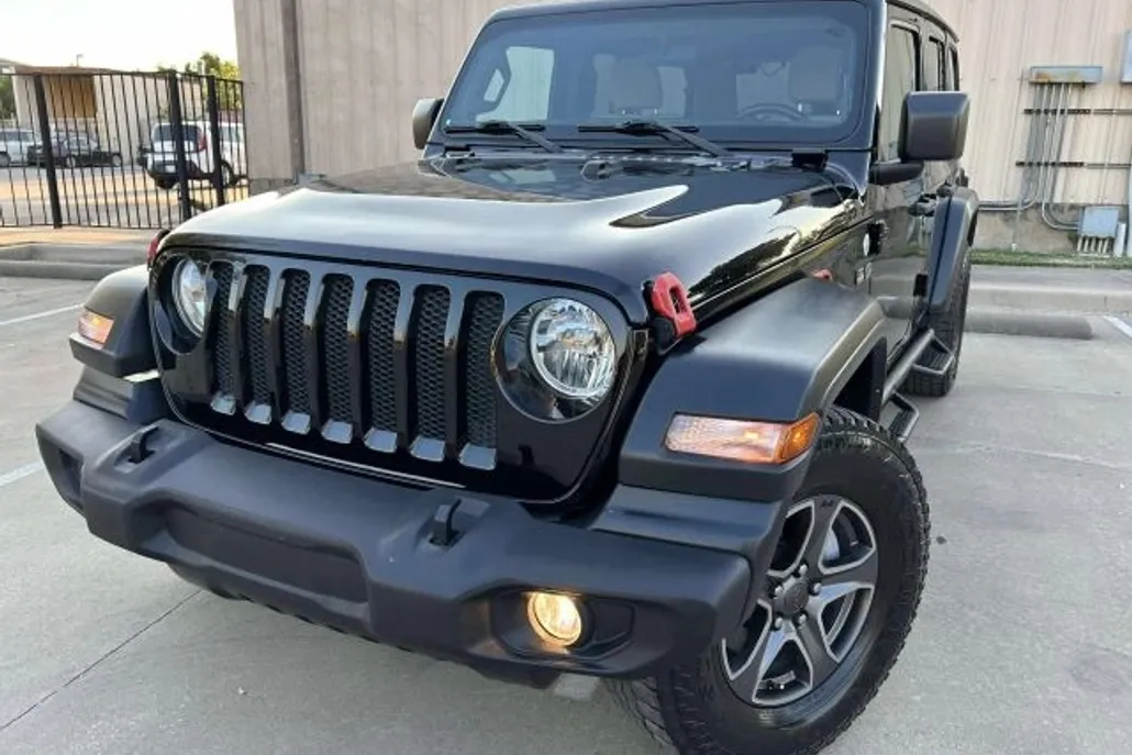 2018 Jeep Wrangler Unlimited Sport photo 1