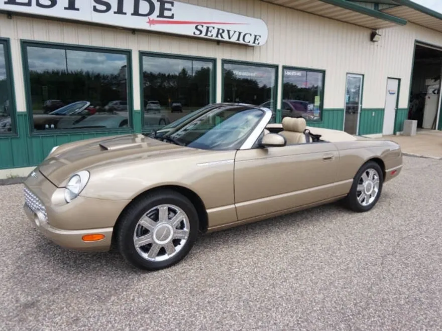 2005 Ford Thunderbird Deluxe photo 1