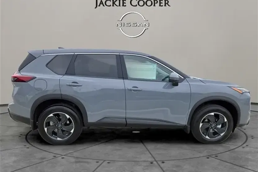 2026 Nissan Rogue SV photo 1