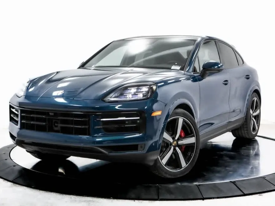 2025 Porsche Cayenne S photo 1
