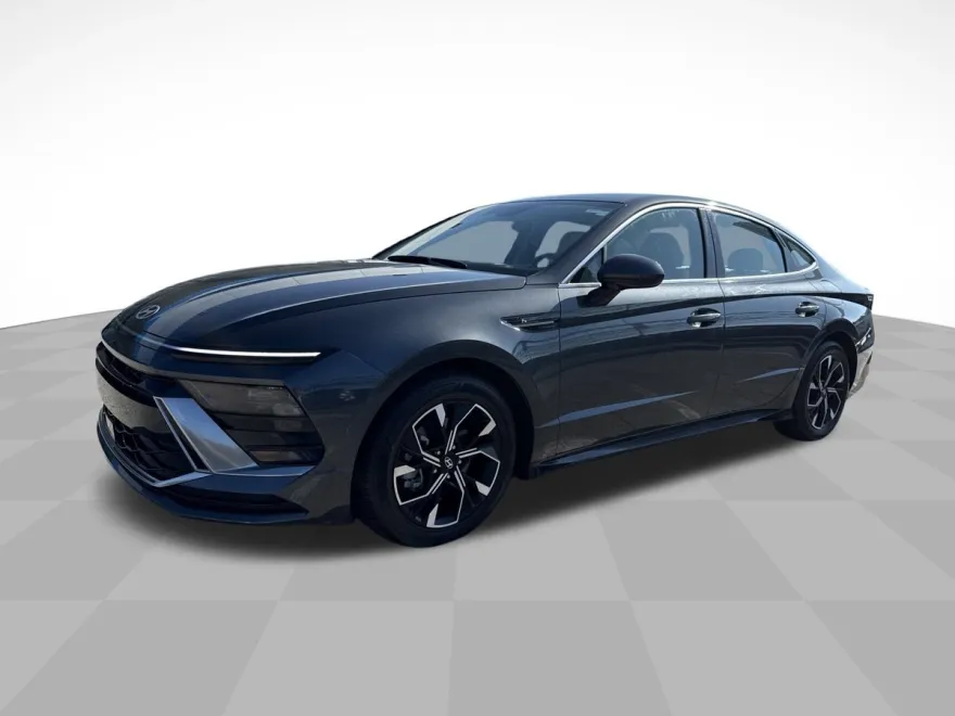 2024 Hyundai Sonata SEL photo 1