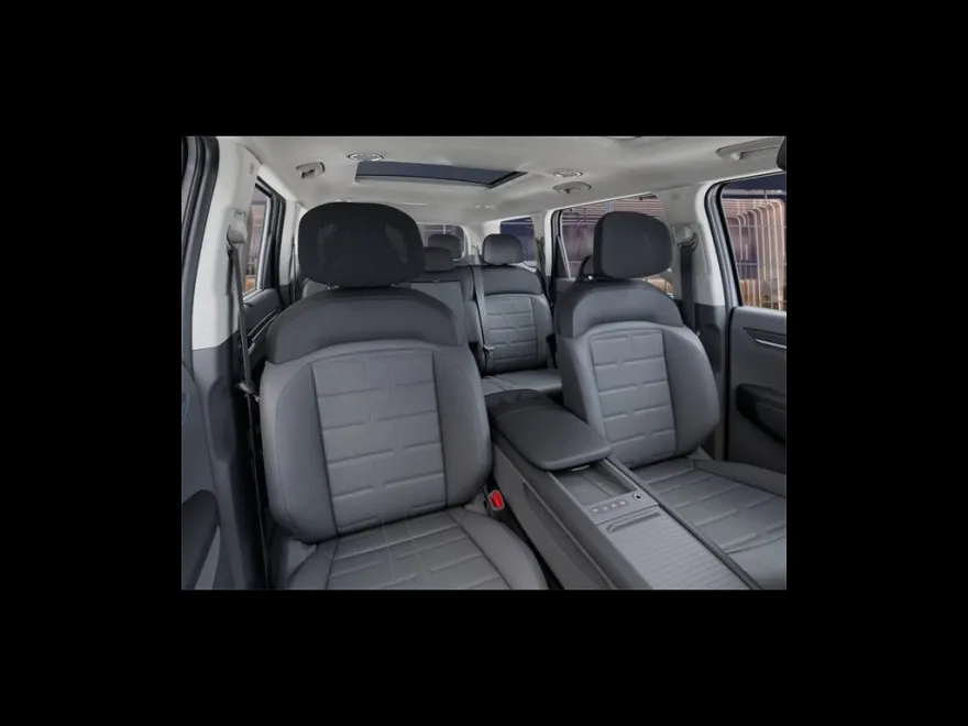 2026 Kia EV9 Land AWD photo 1