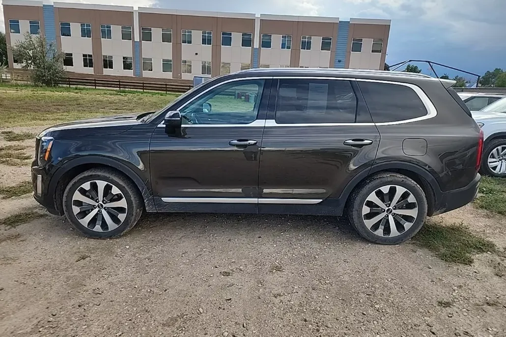 2020 Kia Telluride S photo 1