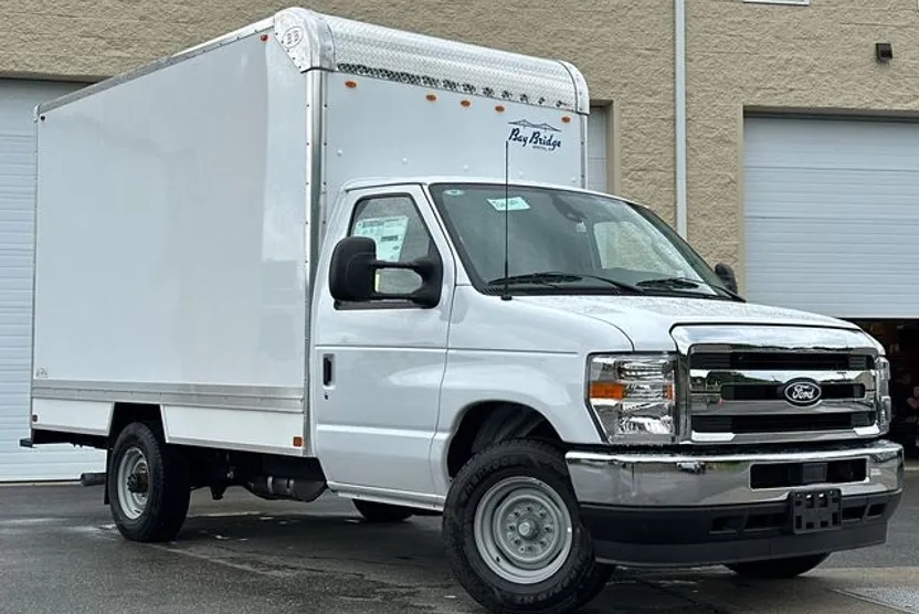2026 Ford E-350 Base photo 1