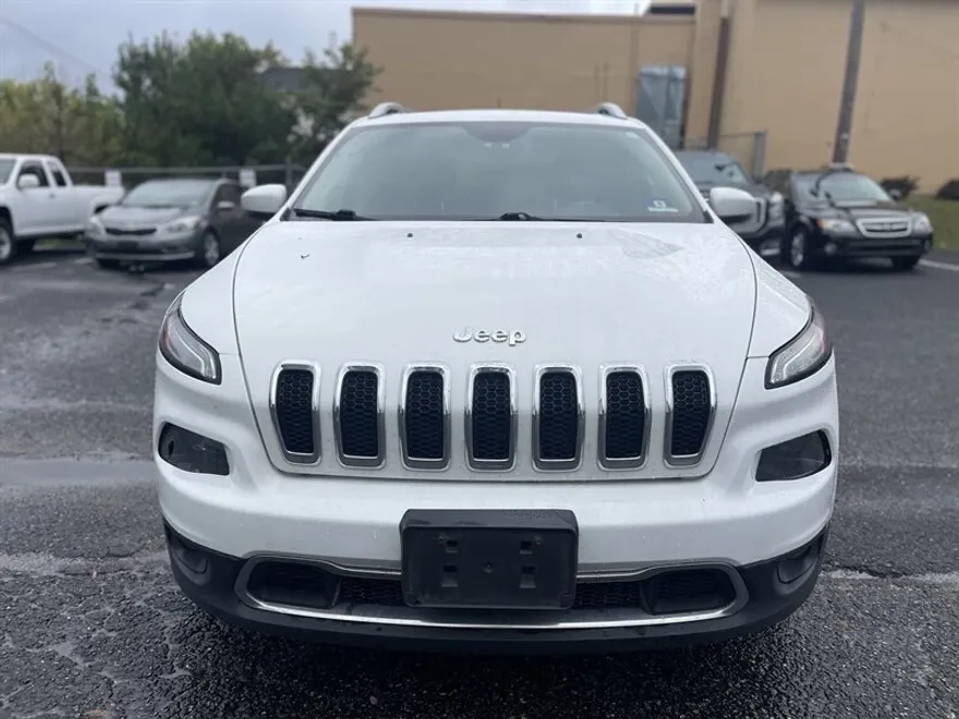 2017 Jeep Cherokee Limited photo 1