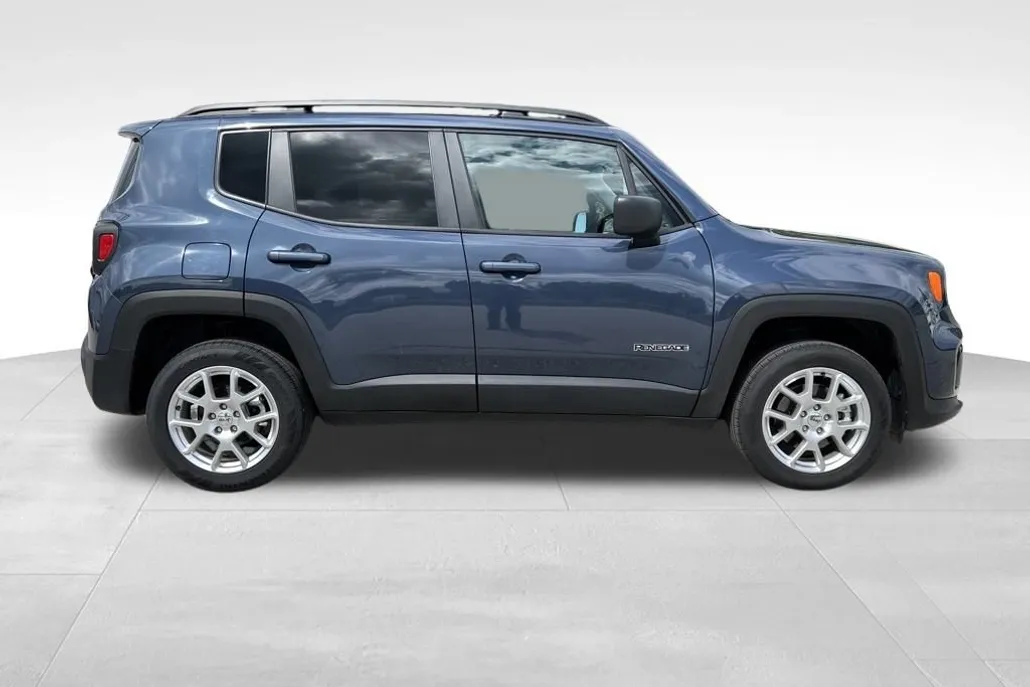 2023 Jeep Renegade Latitude Upland photo 1