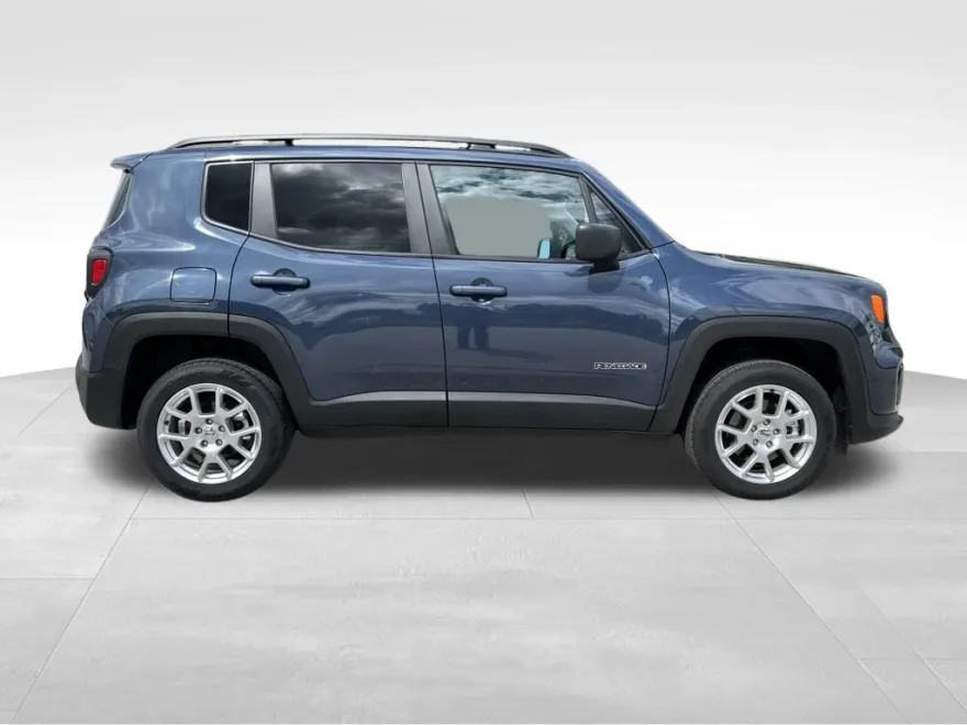 2023 Jeep Renegade Latitude Upland photo 1