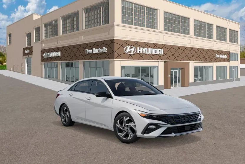 2025 Hyundai Elantra SEL Sport photo 1