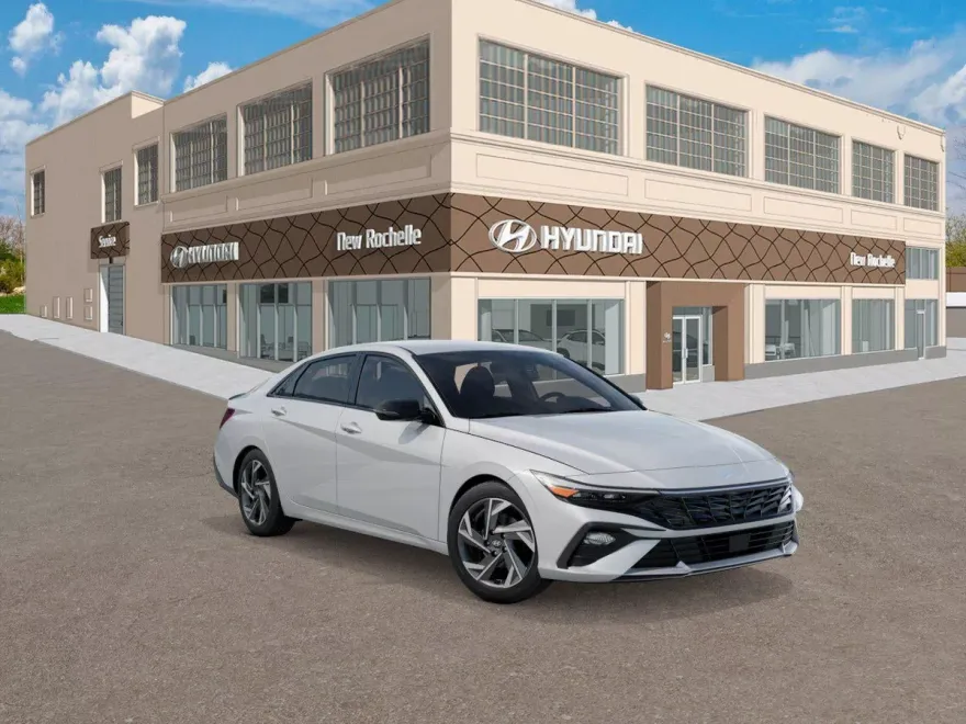 2025 Hyundai Elantra SEL Sport photo 1