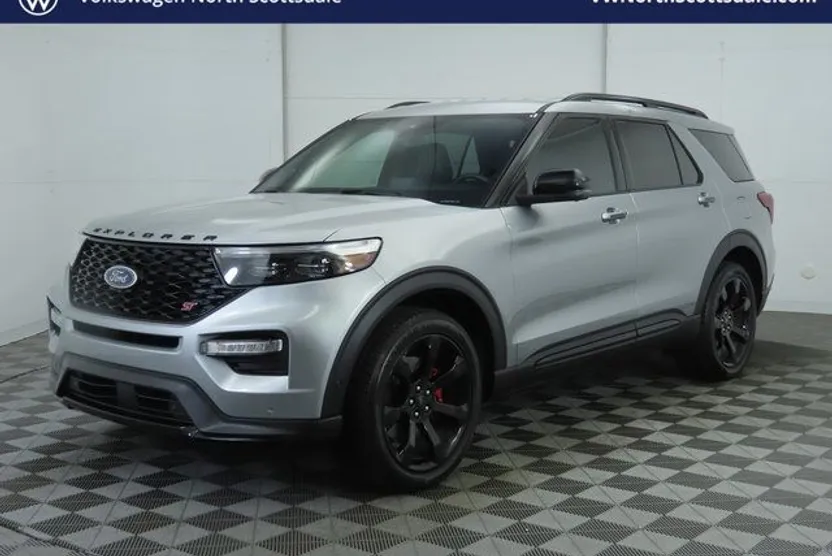 2020 Ford Explorer ST photo 1