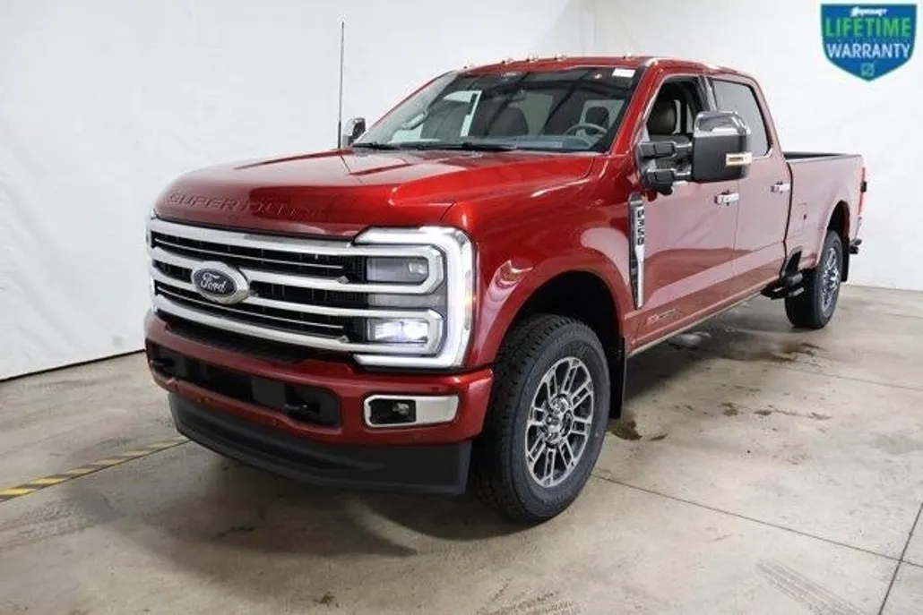 2025 Ford F-350 Platinum photo 1
