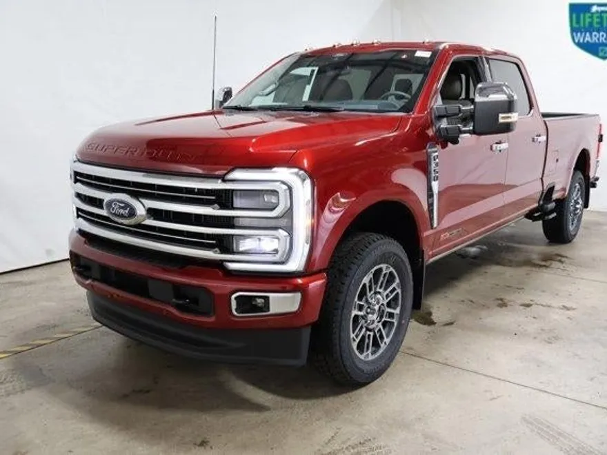 2025 Ford F-350 Platinum photo 1