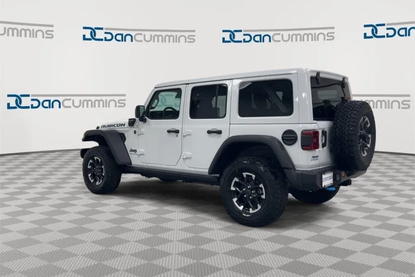 2025 Jeep Wrangler Rubicon 4xe photo 1