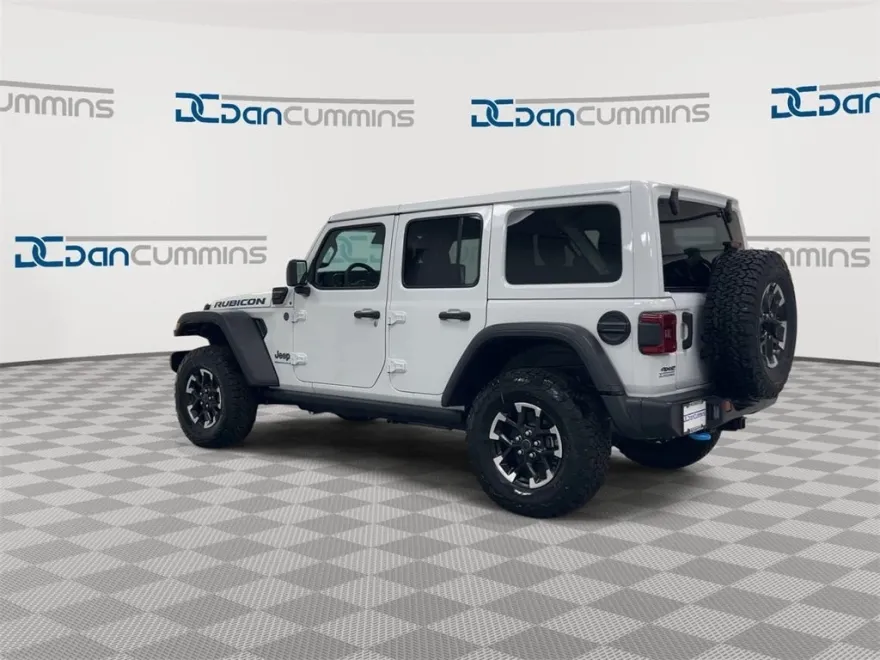 2025 Jeep Wrangler Rubicon 4xe photo 1