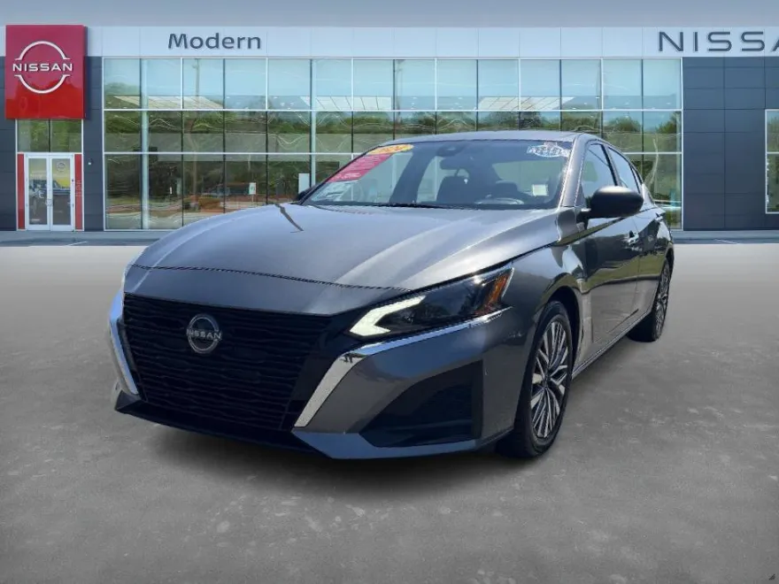 2024 Nissan Altima 2.5 SV photo 1