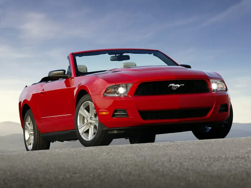 2012 Ford Mustang GT Premium photo 1