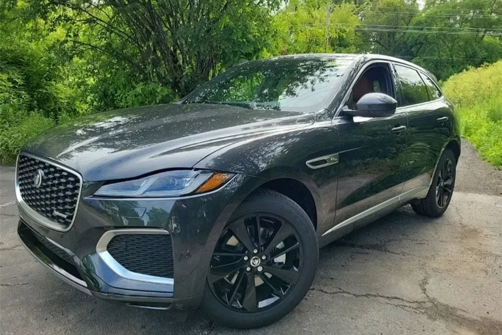 2025 Jaguar F-PACE P250 R-Dynamic S photo 1