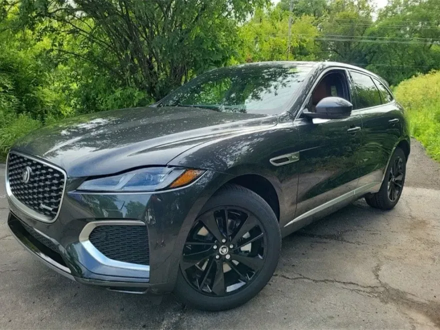 2025 Jaguar F-PACE P250 R-Dynamic S photo 1