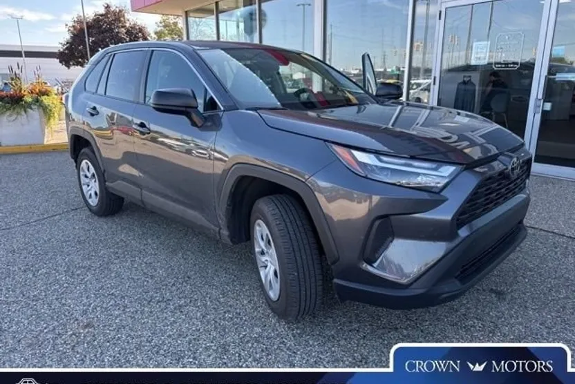 2025 Toyota RAV4 LE photo 1