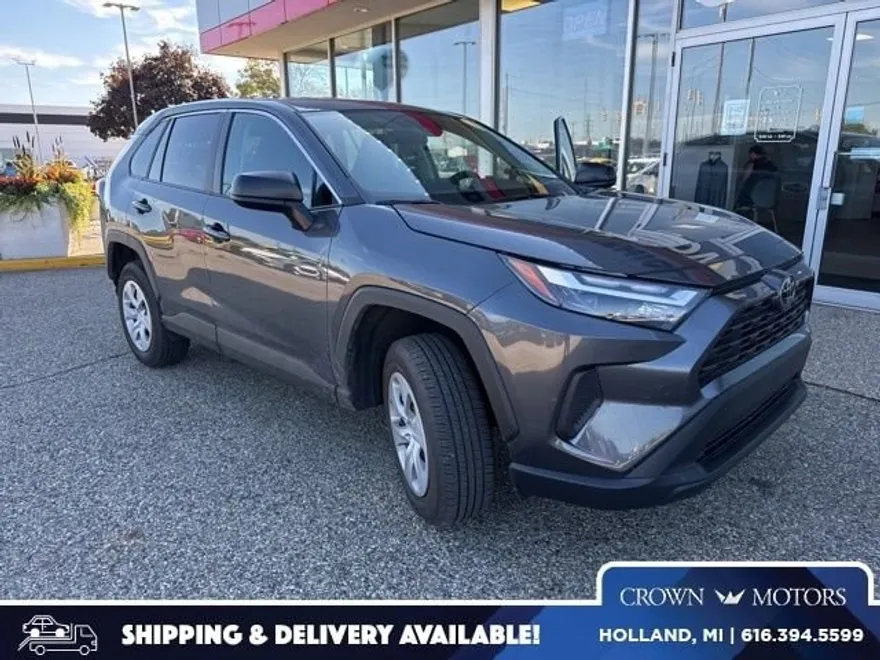 2025 Toyota RAV4 LE photo 1