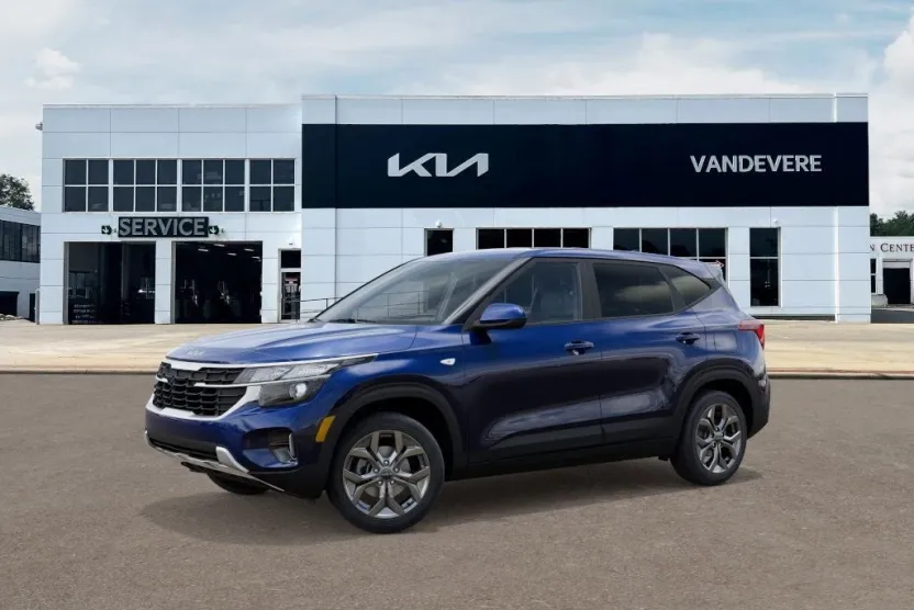 2026 Kia Seltos LX photo 1