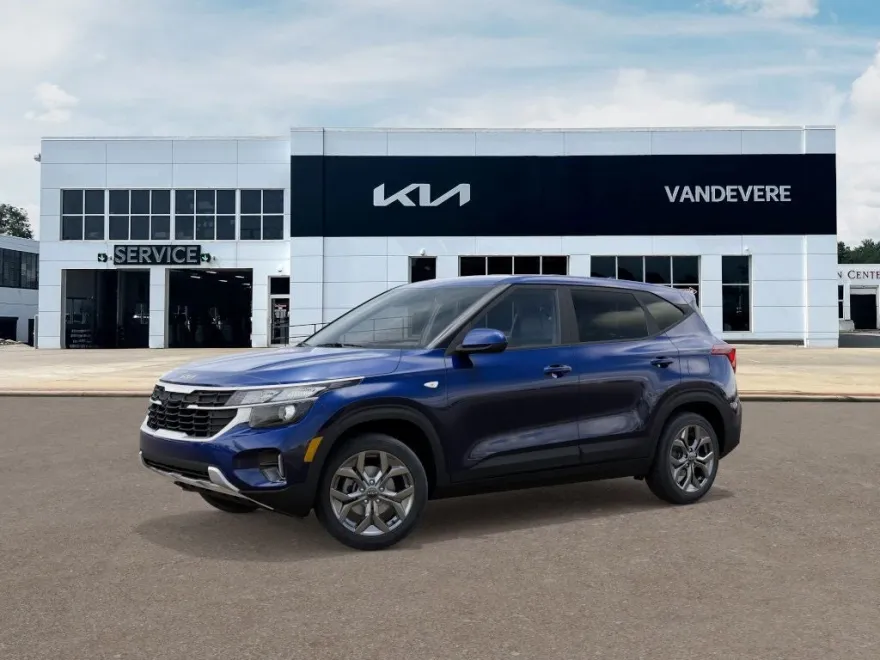2026 Kia Seltos LX photo 1