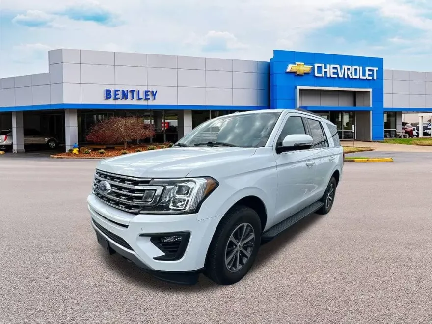 2019 Ford Expedition XLT photo 1