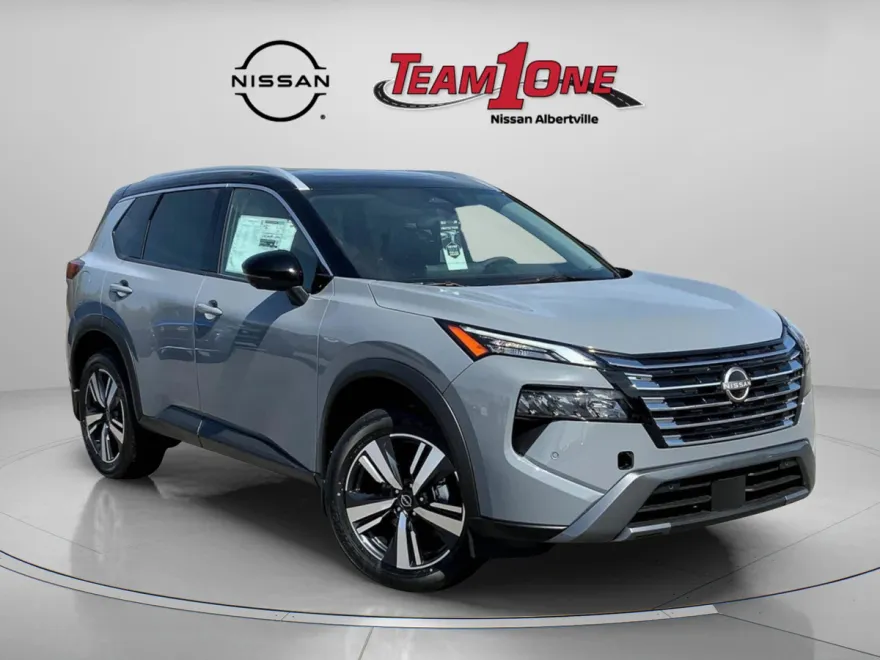 2025 Nissan Rogue SL photo 1