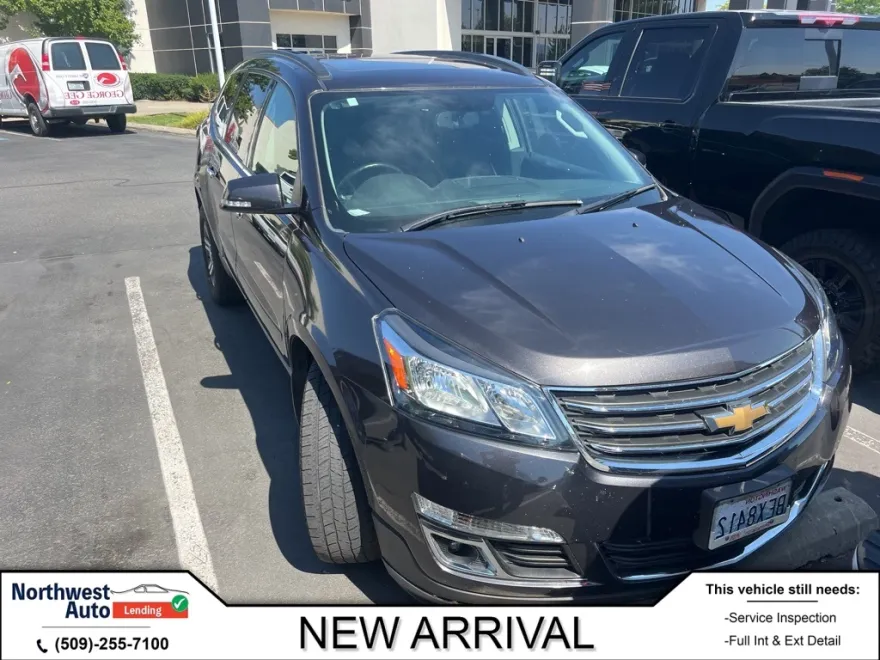 2017 Chevrolet Traverse 1LT photo 1