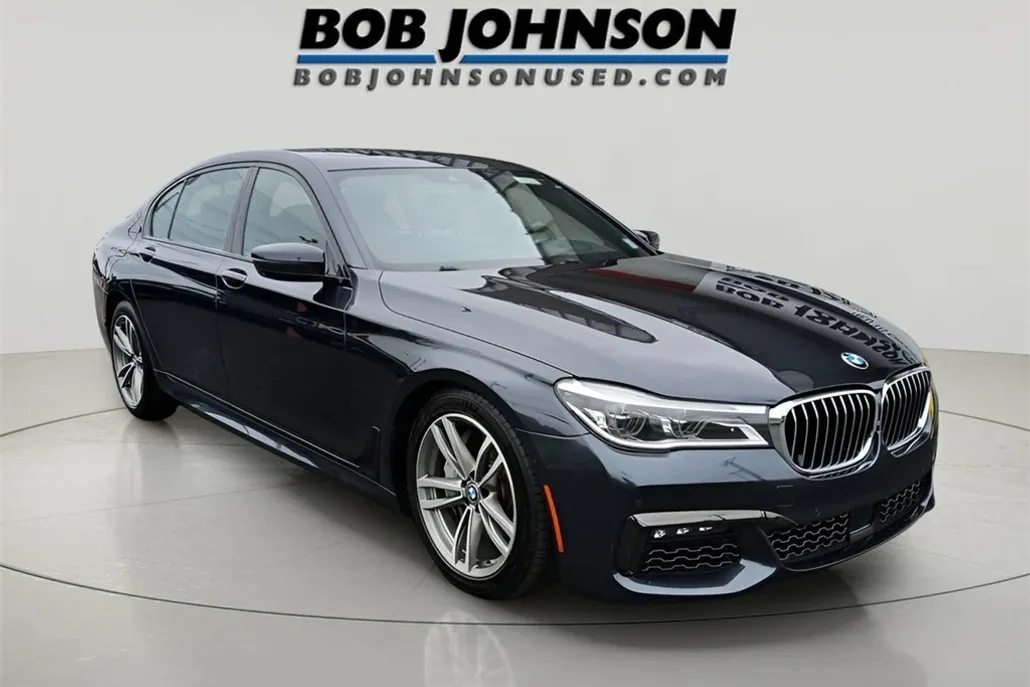 2019 Bmw 750i xDrive Sedan photo 1