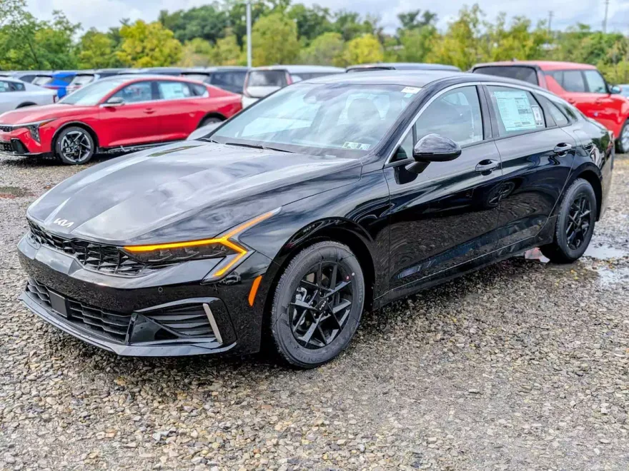 2026 Kia K5 LXS photo 1