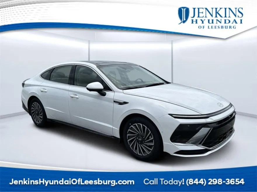 2025 Hyundai Sonata Hybrid Limited photo 1