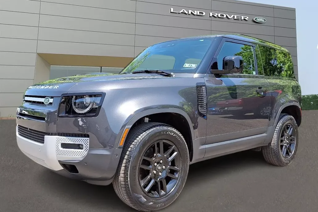 2024 Land Rover Defender S photo 1